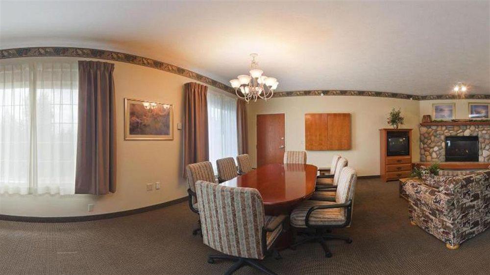 מלון Wyndham Garden Anchorage Airport מראה חיצוני תמונה